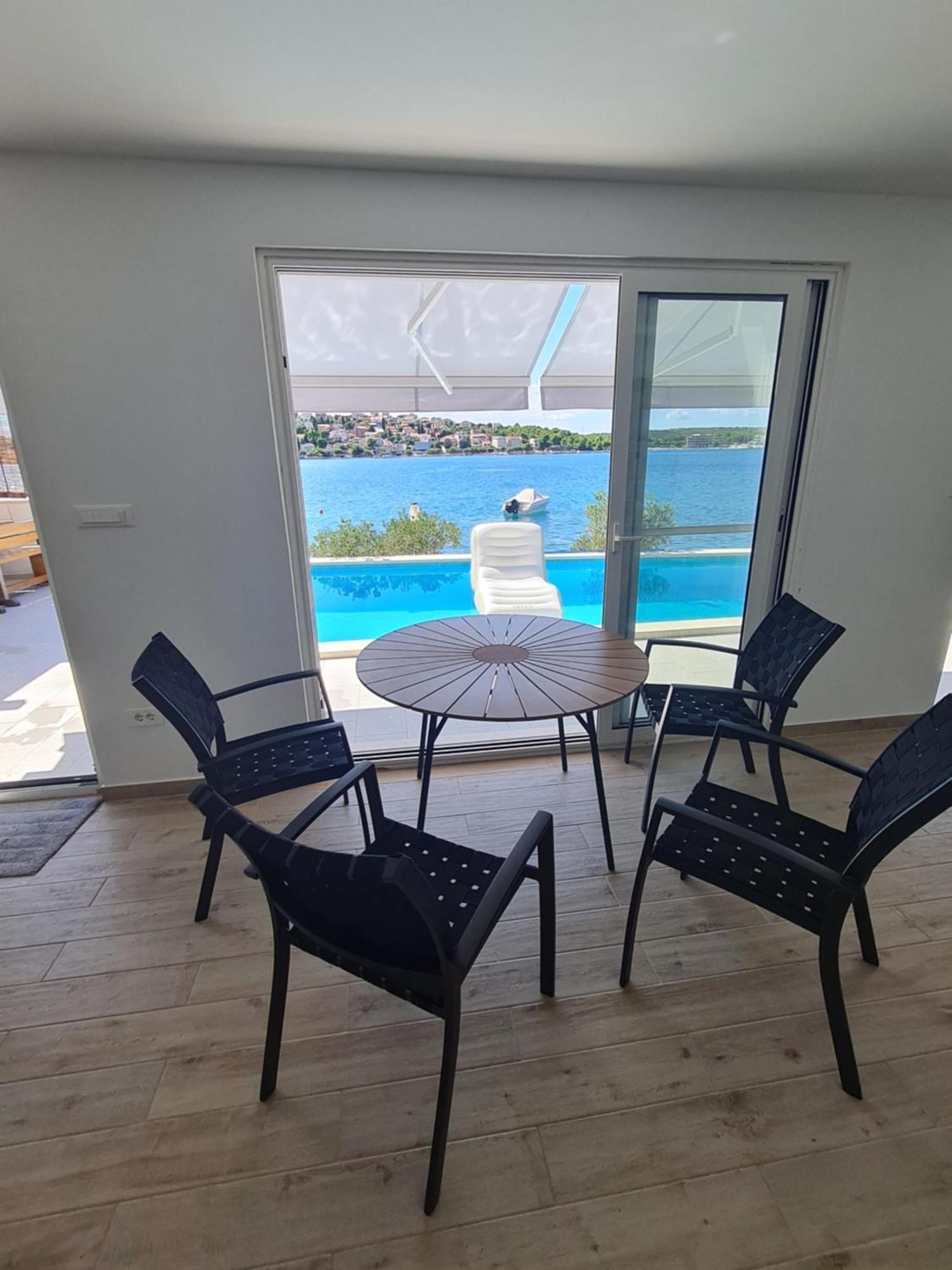 Villa Lux Apartments Rogoznica  Eksteriør bilde