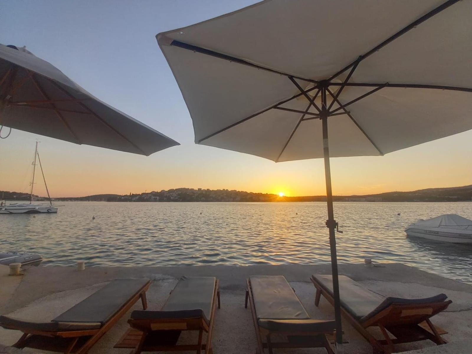 Villa Lux Apartments Rogoznica  Eksteriør bilde